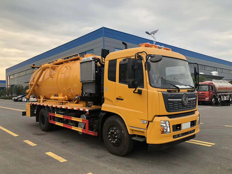 东风天锦清洗吸污车15方(带副发) 国六