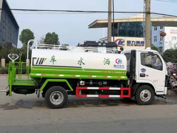 东风多利卡5吨洒水车_国六3-6吨洒水车