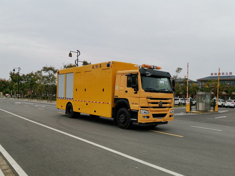 4000m³/h重汽豪沃排水发电车